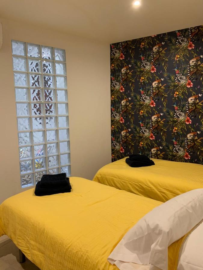 Hostal Casa Michaels Мора-де-Эбро Экстерьер фото
